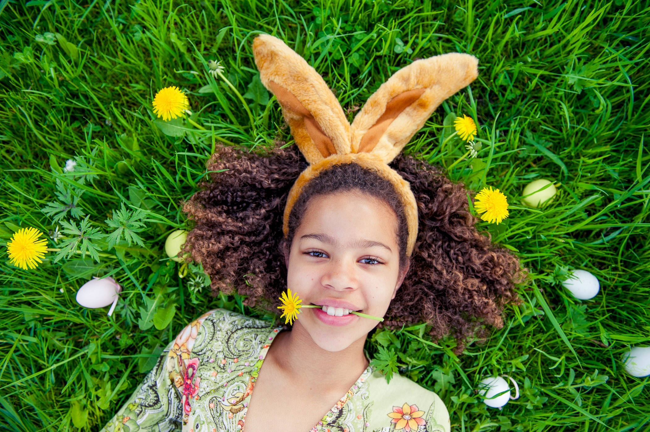 Een fotosessie met als thema pasen. Daar horen eieren en paasoren bij!