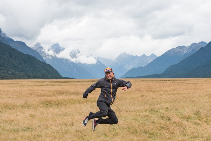 Cliche vakantiefoto's: jump!