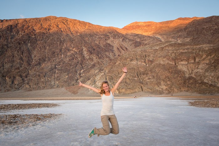 Cliche vakantiefoto's: jump!