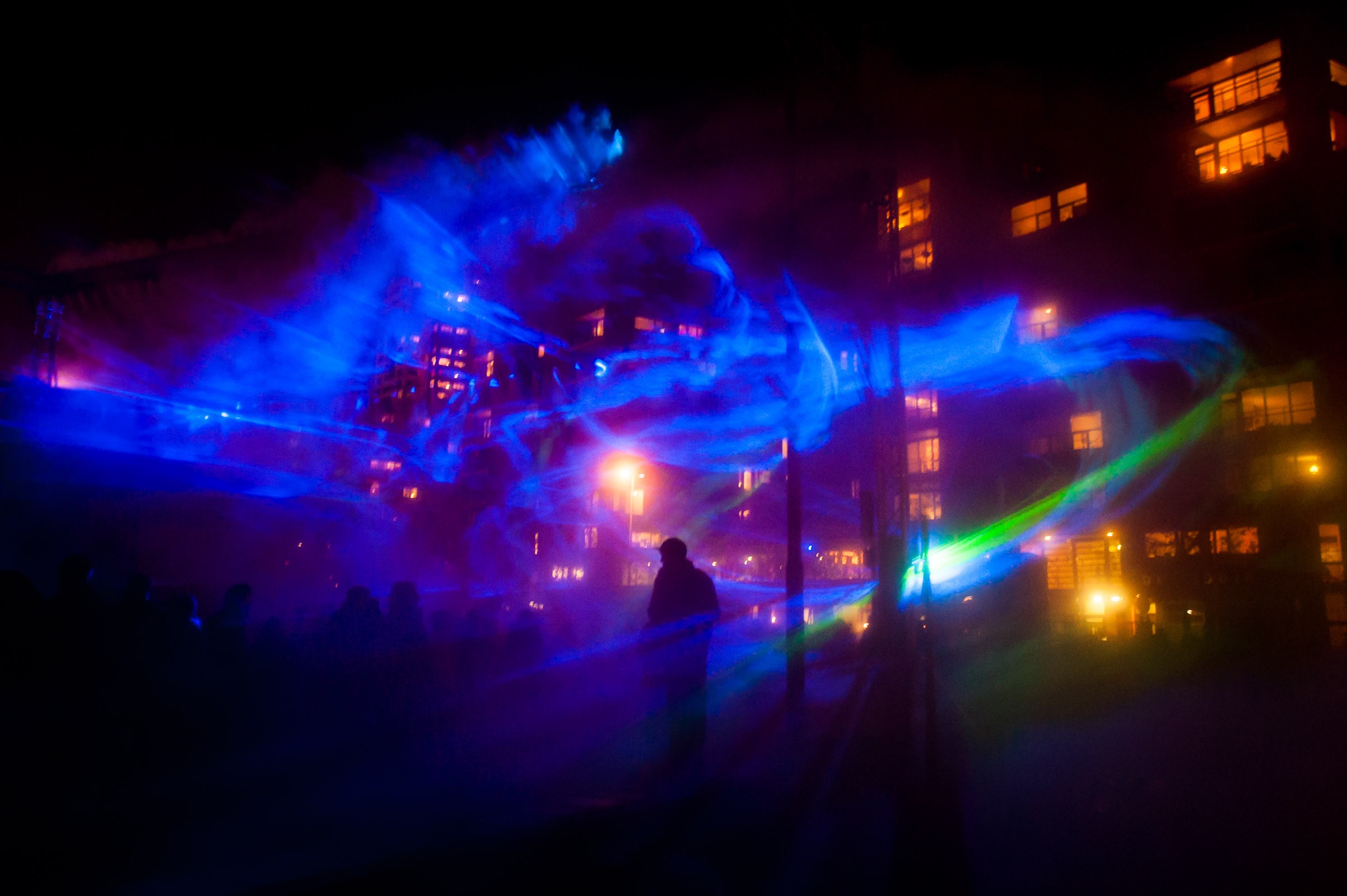 Rook en lasers tijdens GLOW Eindohven