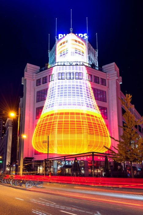 Lichttoren van Philips in Eindhoven tijdens GLOW 2018