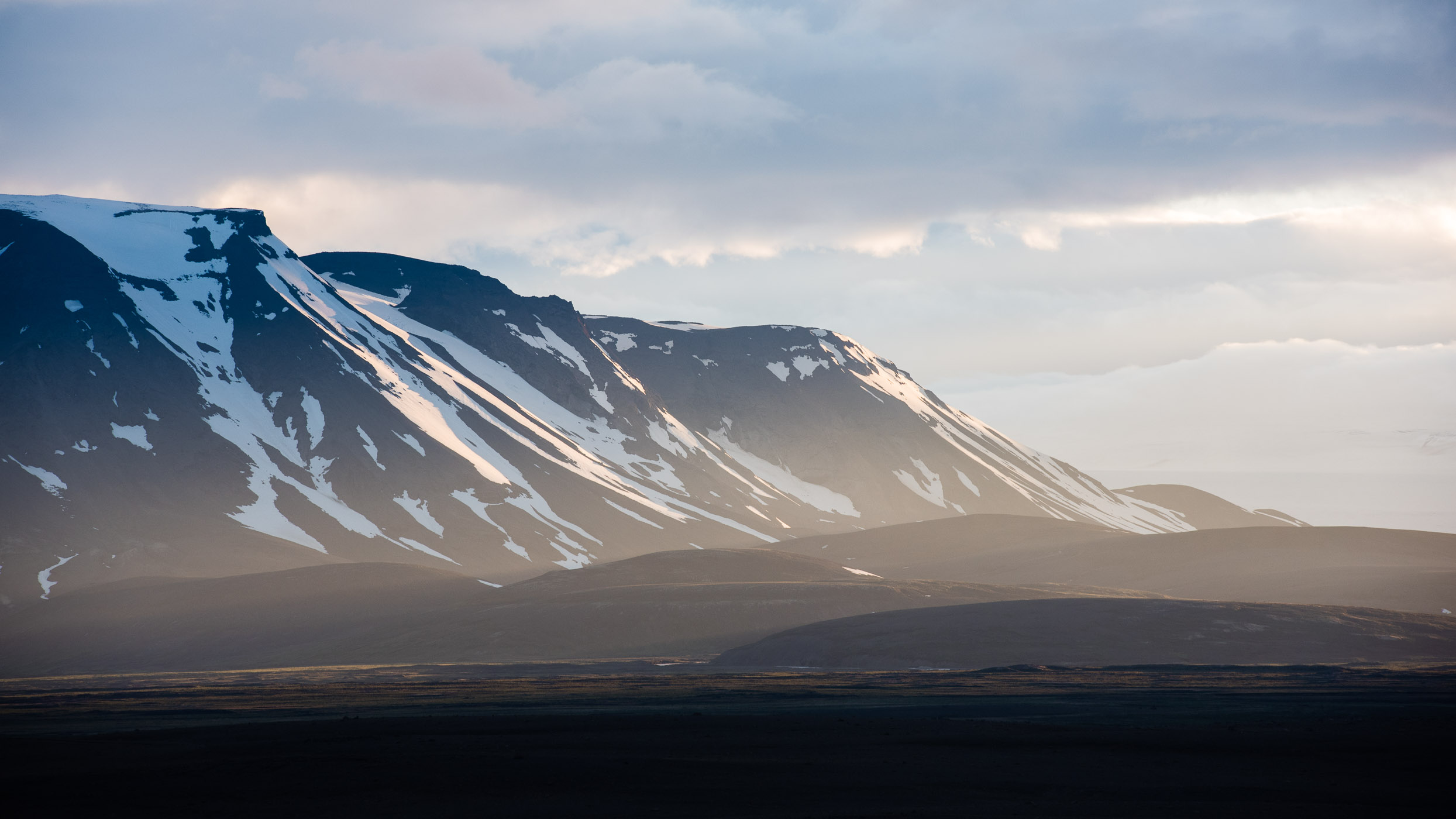 Landschapsfoto in IJsland, gefotografeerd met teleobjectief op 160mm