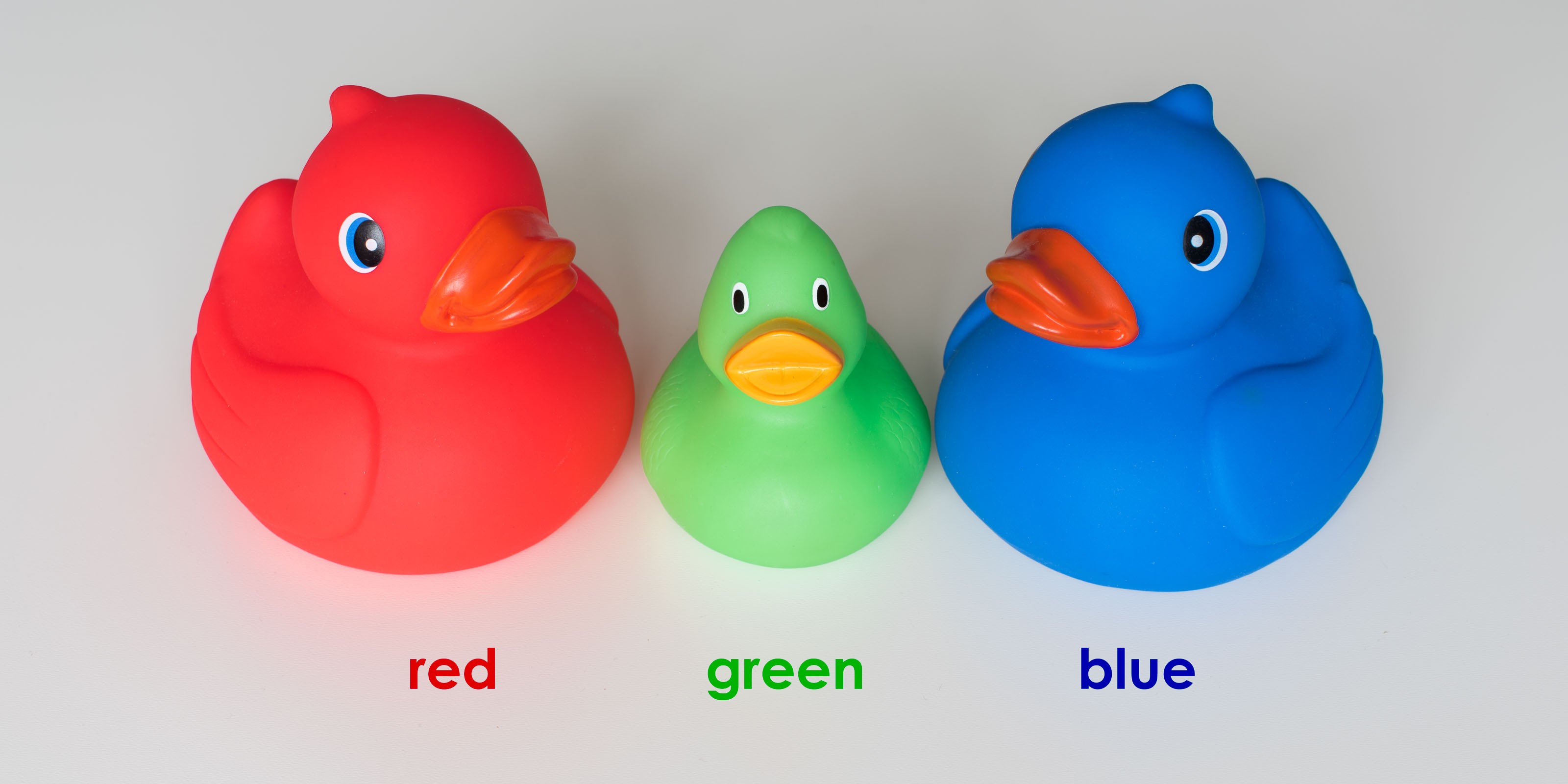 RGB bestaat uit de kleuren rood, groen en blauw.