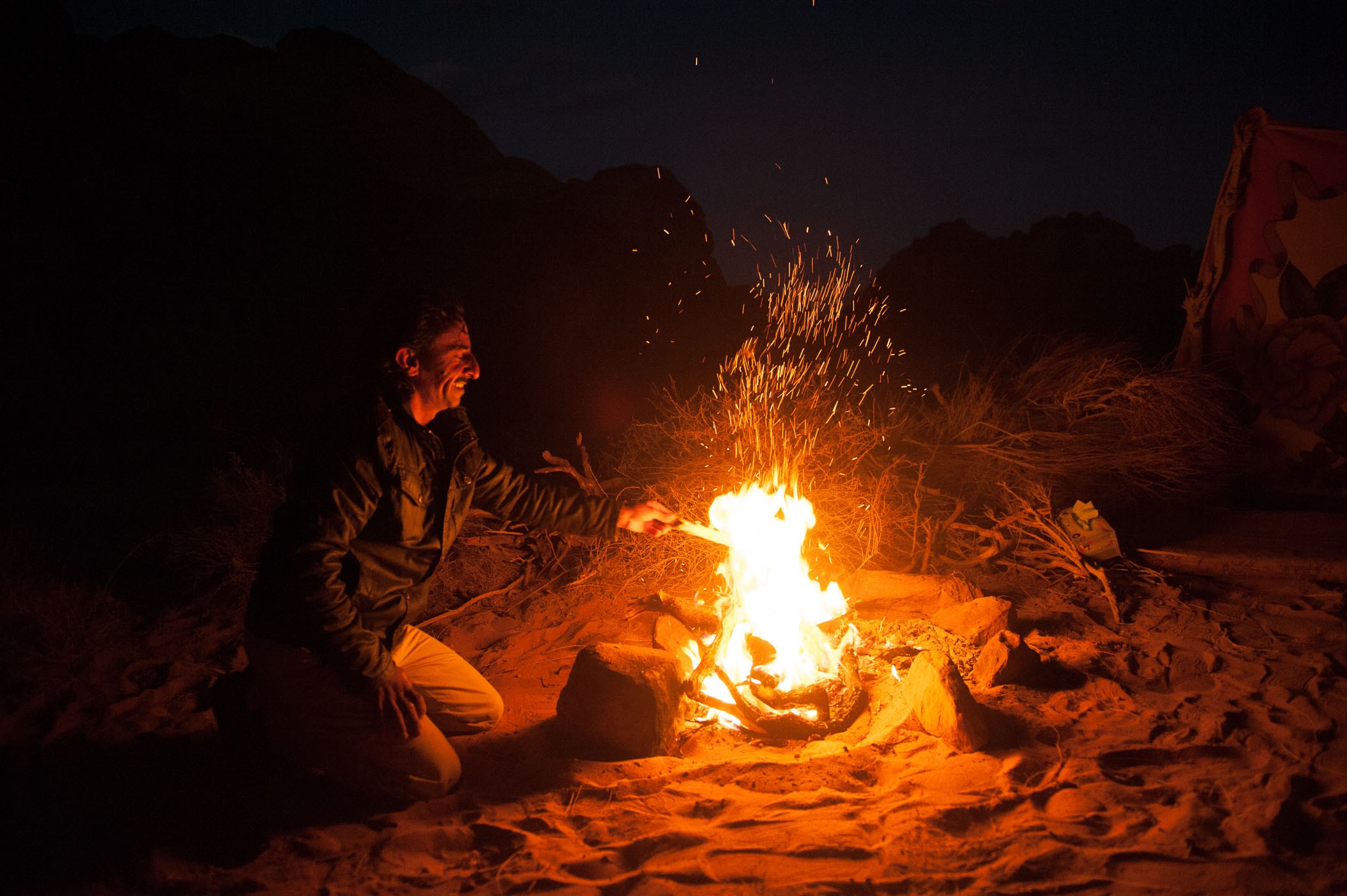 Kampvuurtje voor het slapengaan.