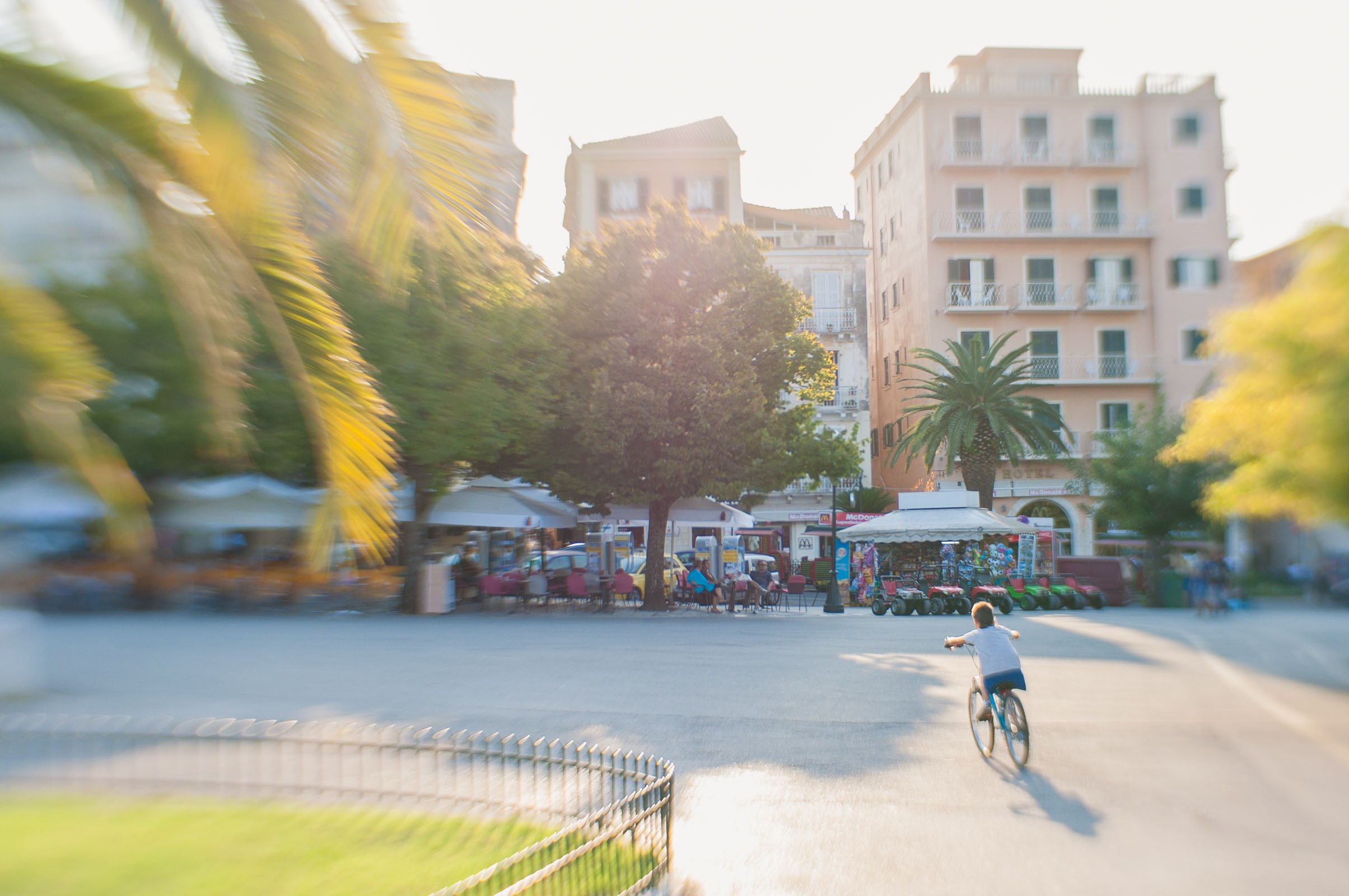 Tijdens mijn vakantie op Corfu heb ik enkel gefotografeerd met een Lensbaby-objectief. Een super manier om zo'n speciale lens goed te leren kennen! En ik kwam thuis met letterlijk 'andere' foto's!