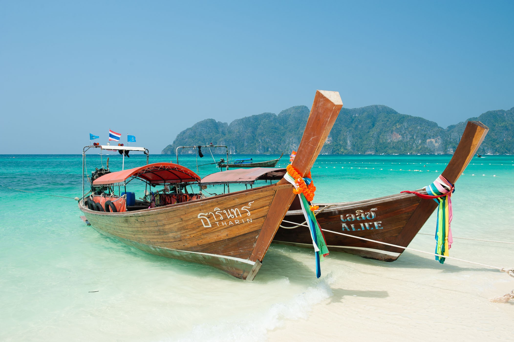Het blauw van de lucht en het water wordt met een polarisatie kleurrijker.
