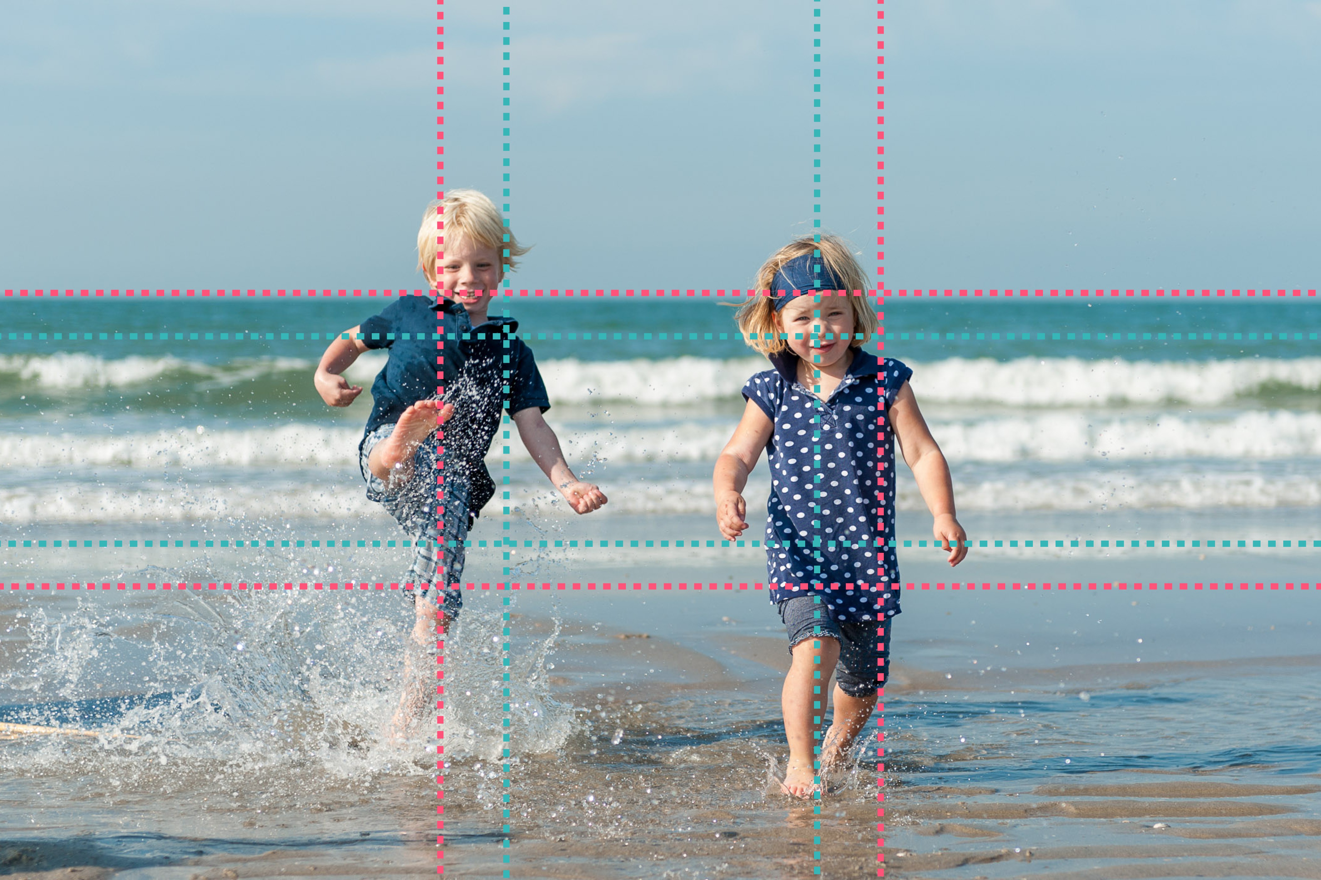 Het jongetje en de horizon zijn volgens de regel van derden. Het meisje en de vloedlijn volgens de gulden snede.