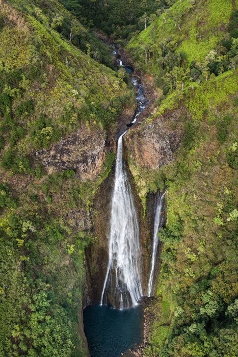 Deze waterval is beroemd van de film Jurassic Park. Gefotografeerd vanuit een helikopter.